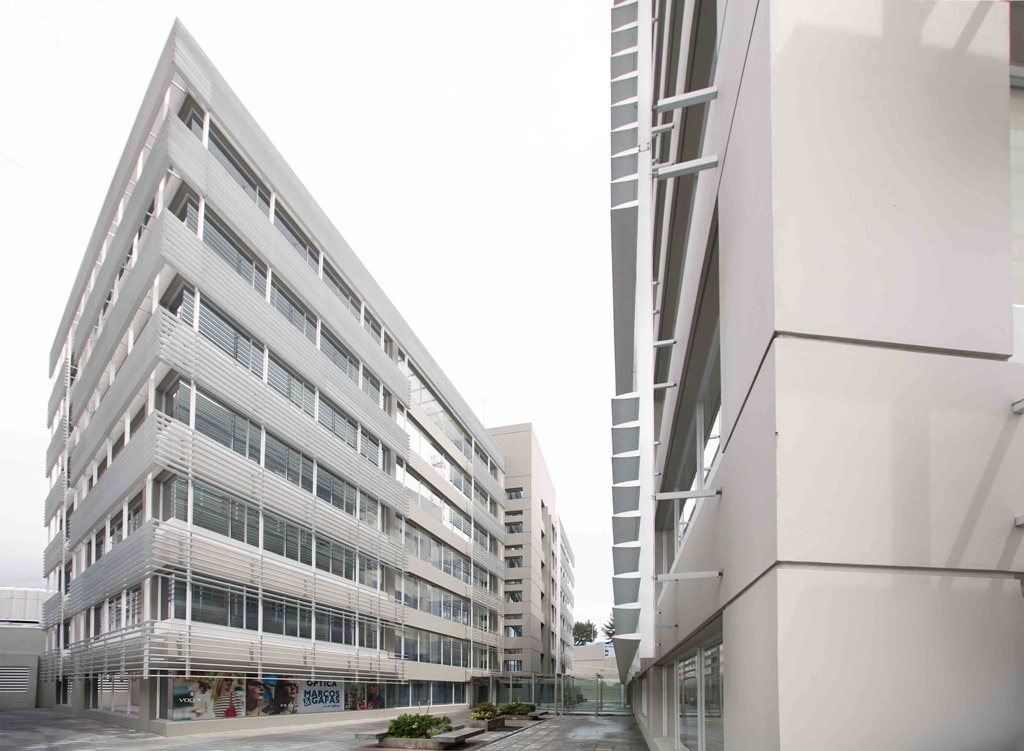 Médicos Urólogos en Quito Urólogo Hospital Metropolitano Dr Sebastian Hervas